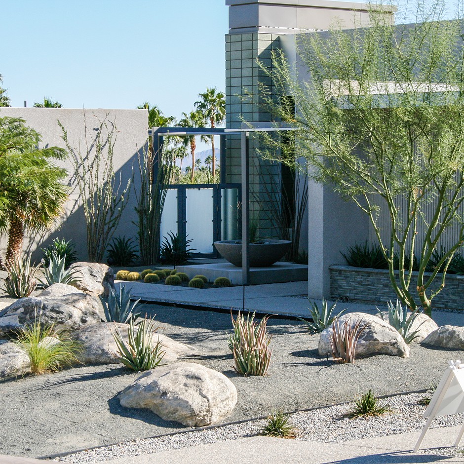 Outdoor Palm Springs home